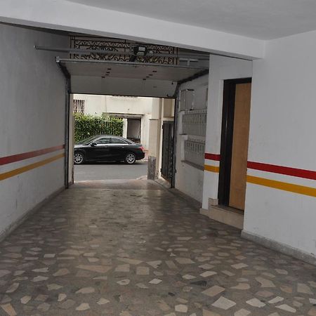 Val Fleuri Apartment With Balcony, Casablanca Exterior foto